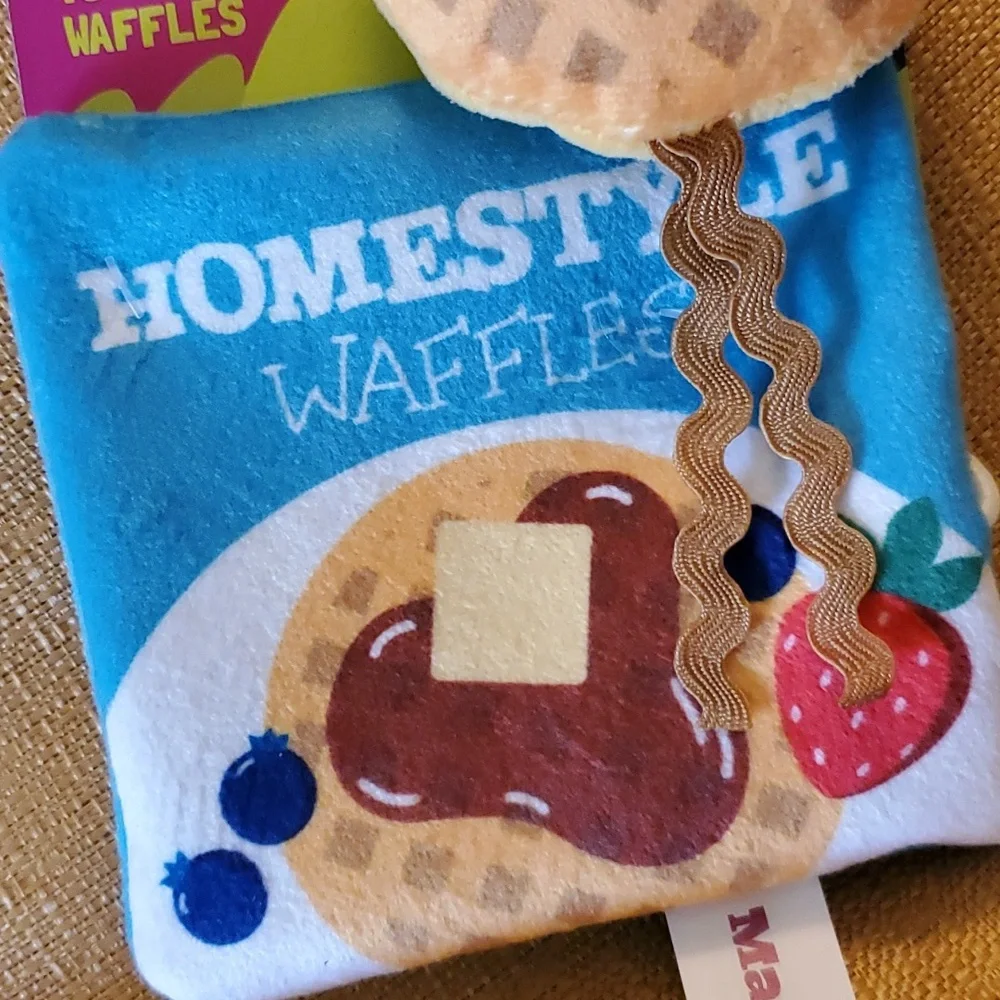 Cat Toys‎